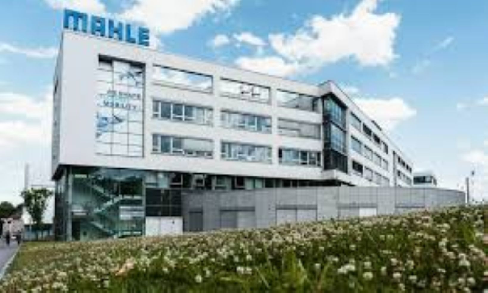 Optimizacije in odpuščanja v avtomobilski industriji: Mahle se prilagaja prihodnosti